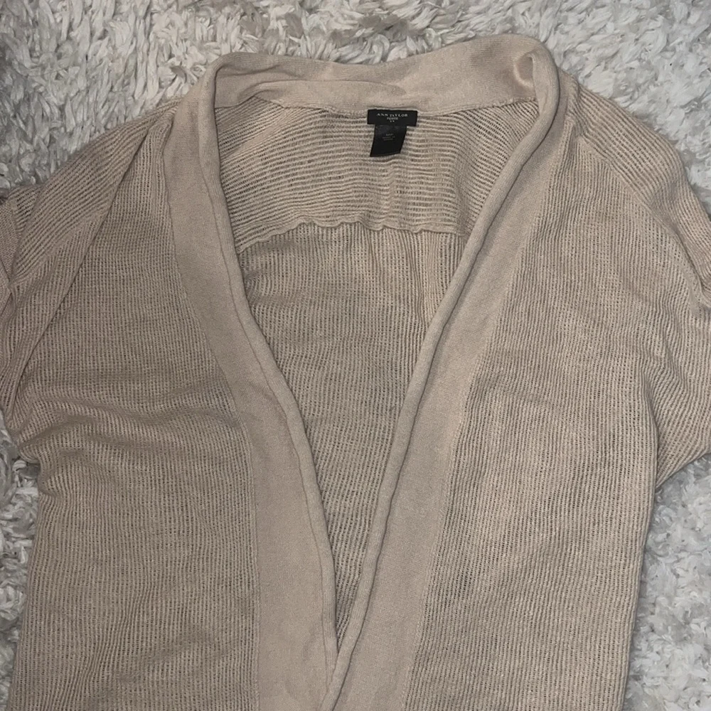 Ann Taylor sweater - Picture 2 of 5
